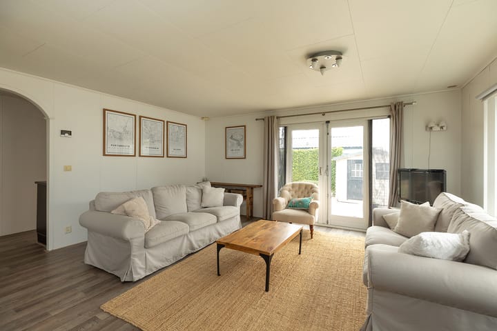 Photo 4 of Nieuw-Loosdrechtsedijk 217-C074