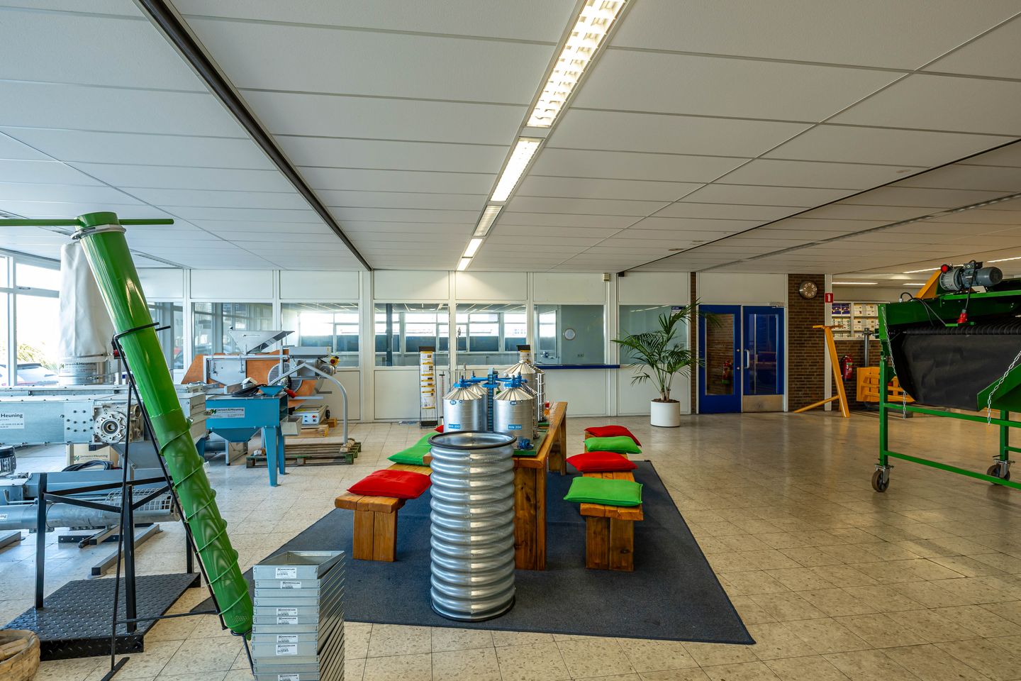 View photo 5 of Duinkerkenstraat 13