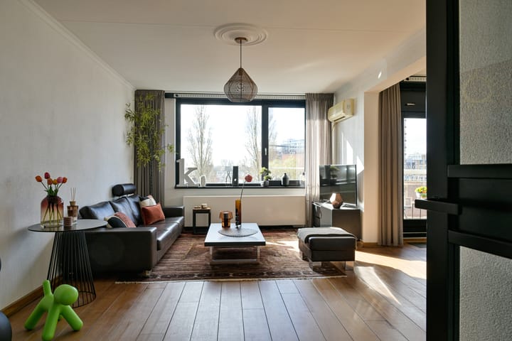 Foto 9 van Strevelsweg 235