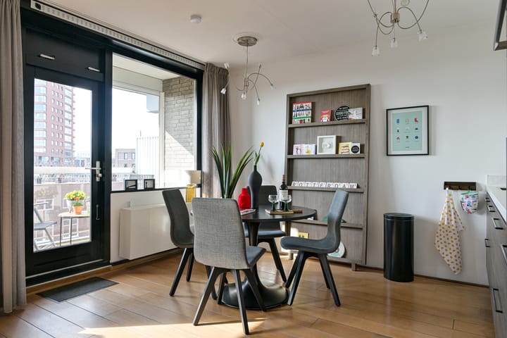 Foto 18 van Strevelsweg 235