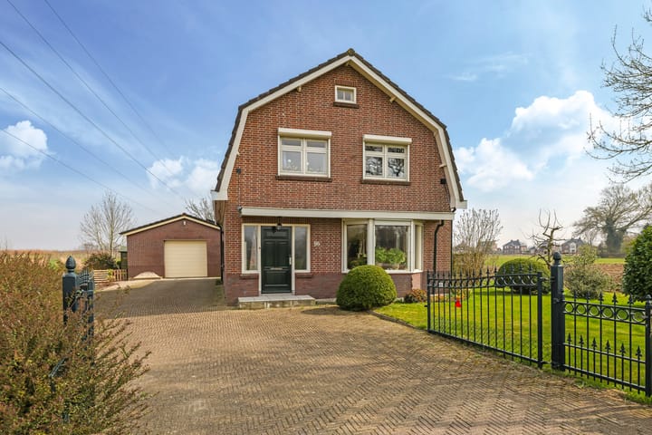 Photo 6 of Wageningsestraat 96