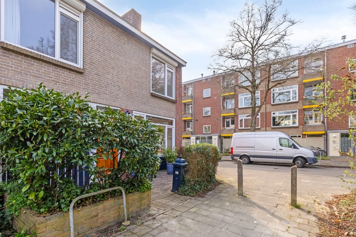 Foto 4 van De Genestetstraat 2