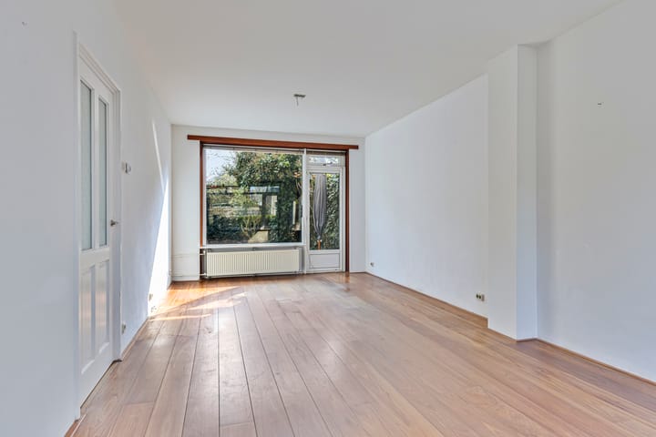 Foto 12 van De Genestetstraat 2