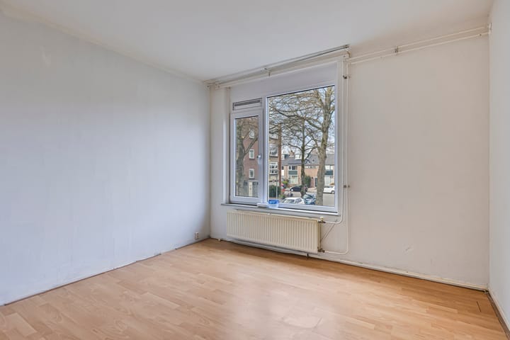 Foto 24 van De Genestetstraat 2