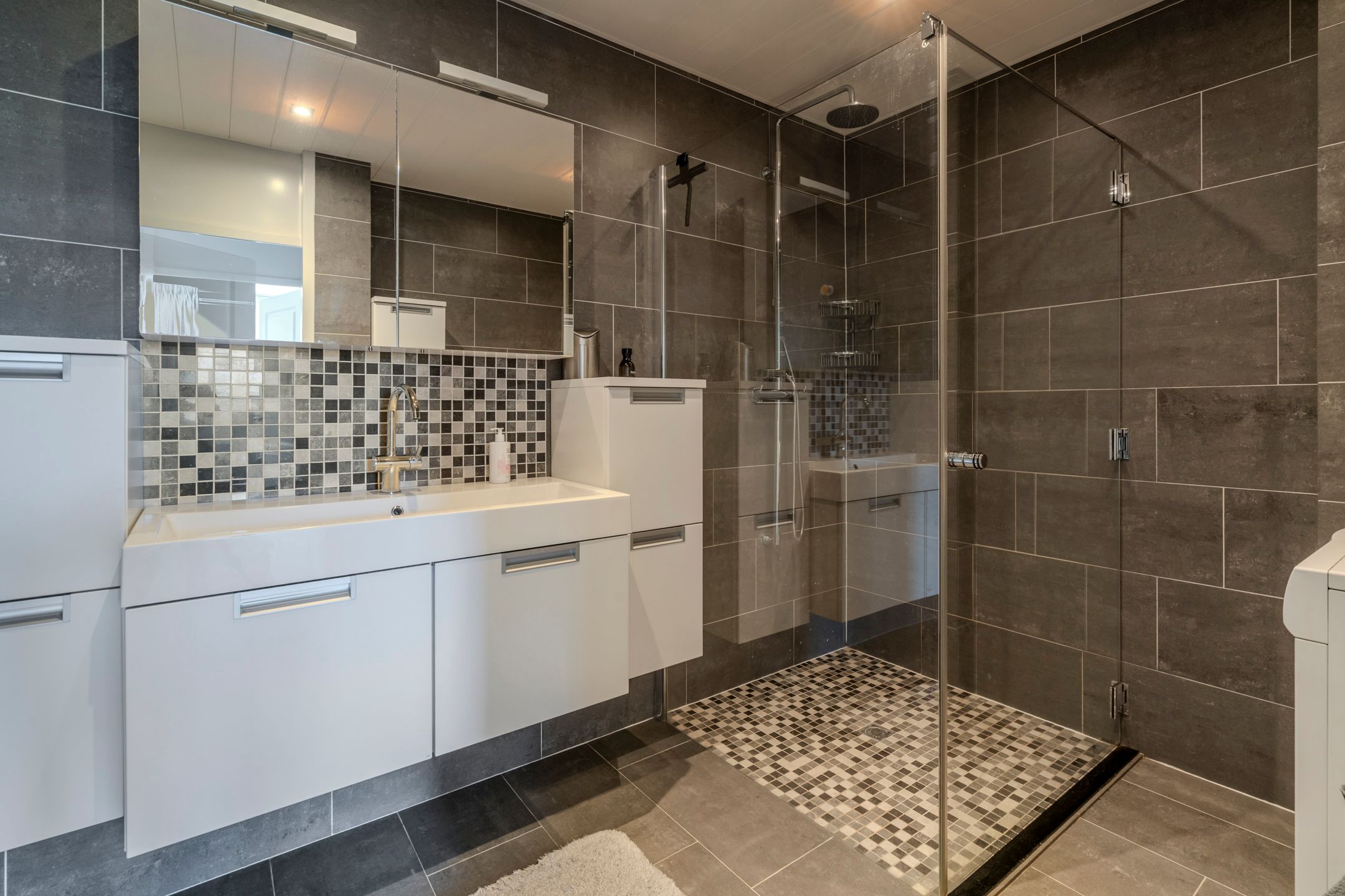 Foto 3 van Veenbesstraat 716