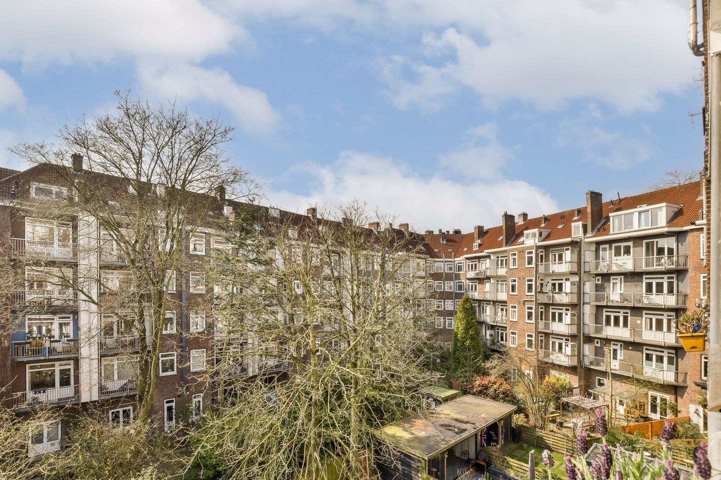 Foto 19 van Mr. P.N. Arntzeniusweg 14-2