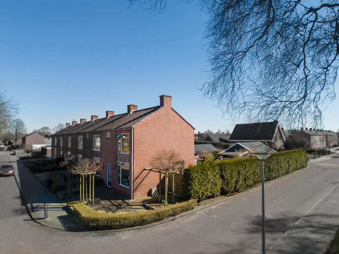 Foto 1 van Dennenlaan 1