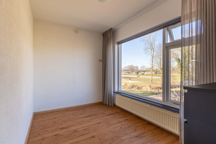 Foto 16 van Dennenlaan 1