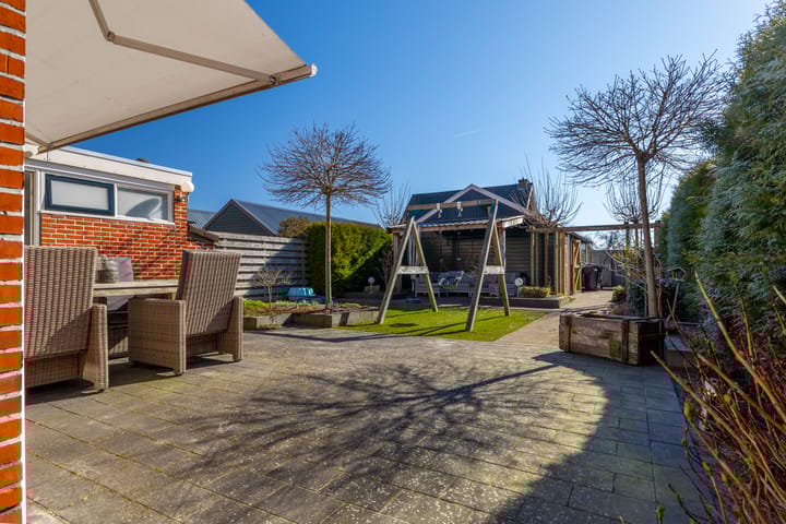 Foto 18 van Dennenlaan 1