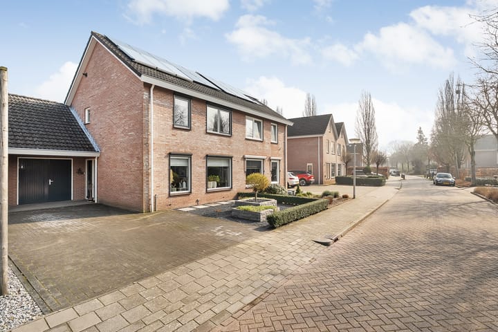 Foto 2 van Rinkslag 28