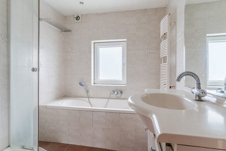 Foto 4 van Roeselarestraat 53