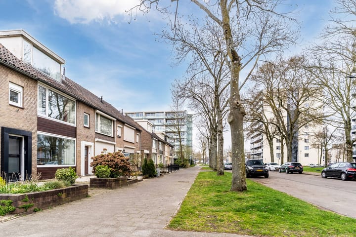 Foto 33 van Roeselarestraat 53