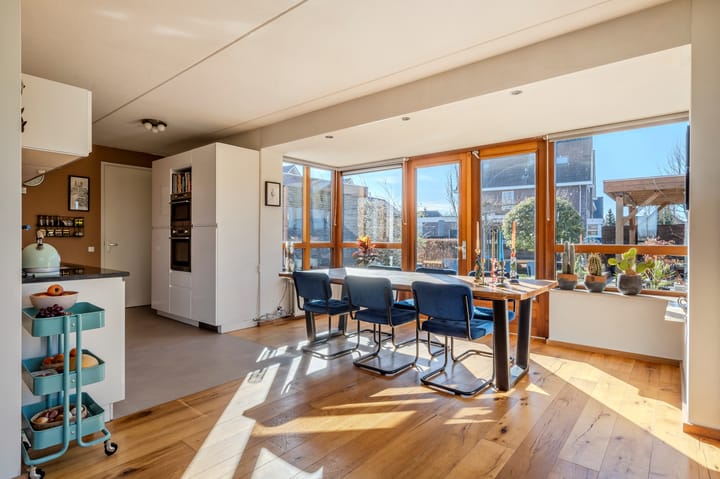 Foto 2 van Bosvaren 32