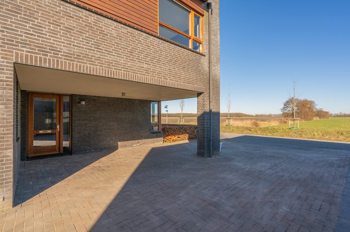 Foto 10 van Bosvaren 32