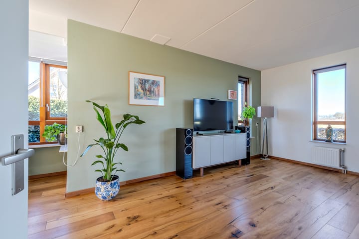 Foto 16 van Bosvaren 32