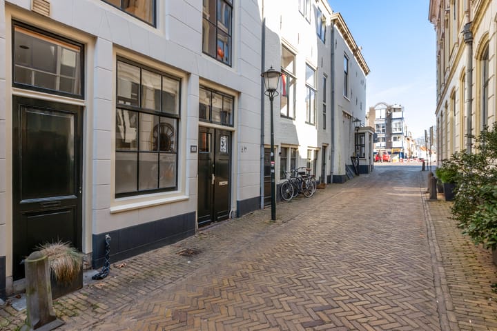 Photo 7 of Korte Noodgodsstraat 4