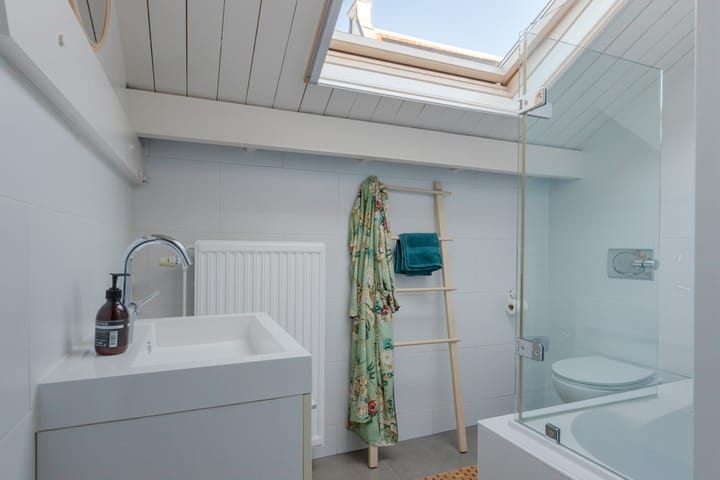 Photo 46 of Korte Noodgodsstraat 4