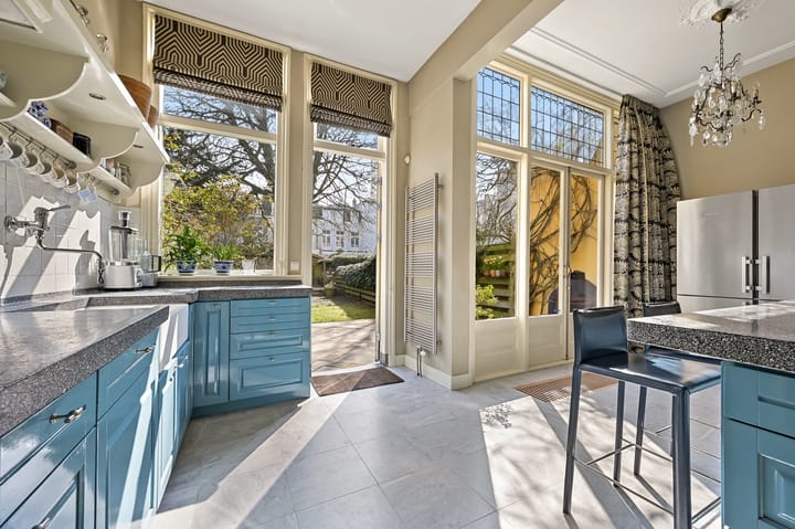 Photo 18 of Nassau Dillenburgstraat 15