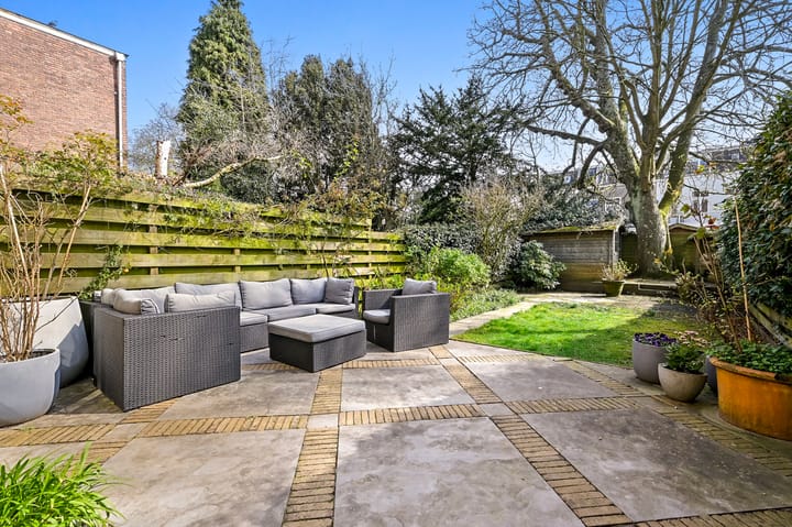 Photo 24 of Nassau Dillenburgstraat 15