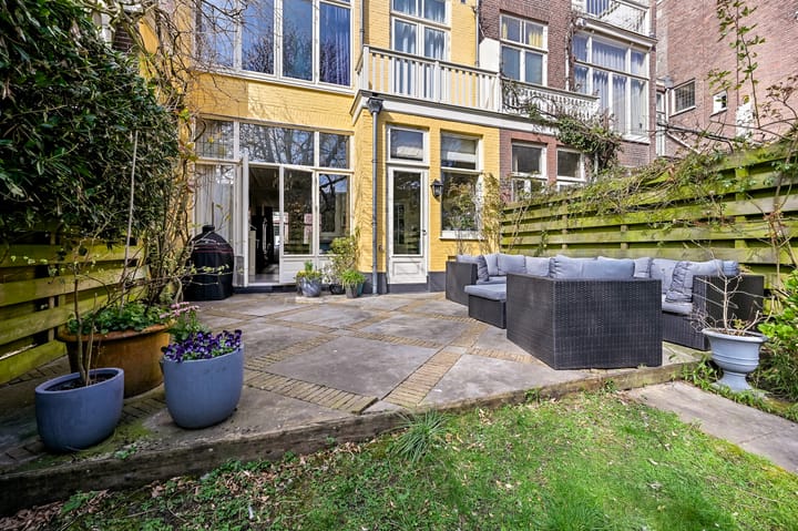 Photo 25 of Nassau Dillenburgstraat 15