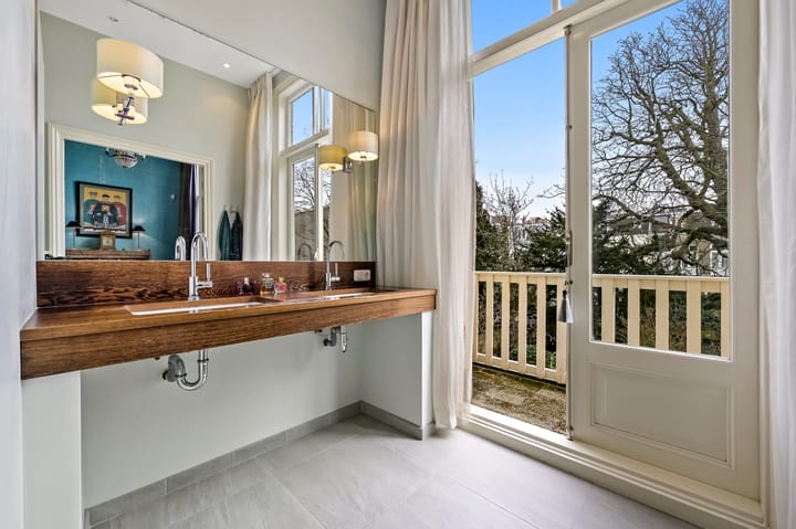 Photo 45 of Nassau Dillenburgstraat 15