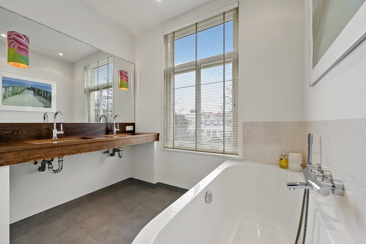 Photo 56 of Nassau Dillenburgstraat 15