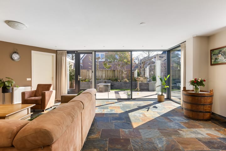 Foto 12 van Charles Dickensweg 18