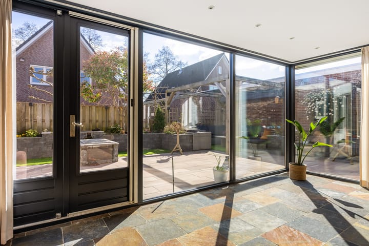 Foto 18 van Charles Dickensweg 18