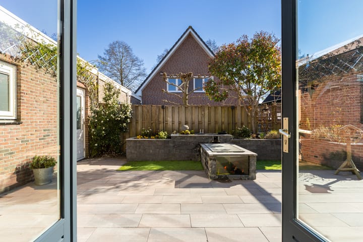 Foto 43 van Charles Dickensweg 18