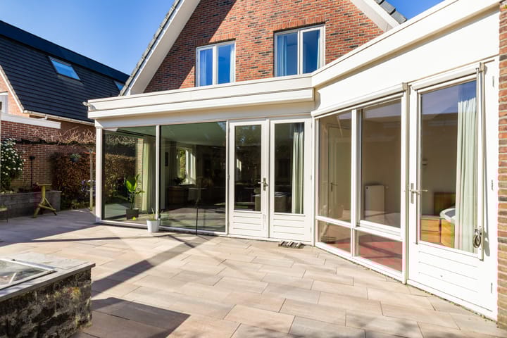 Foto 44 van Charles Dickensweg 18