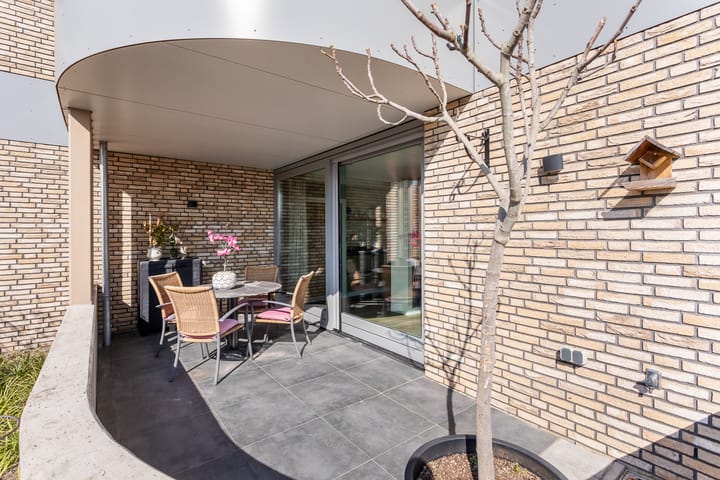 Foto 2 van Dorpsstraat 19-04