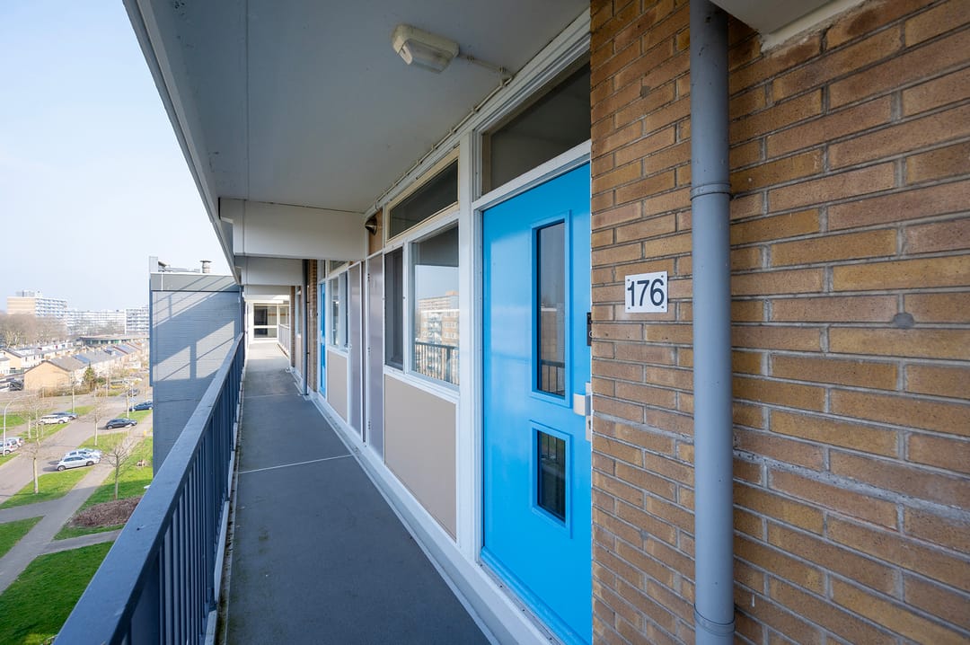 Photo 2 of Plutostraat 176