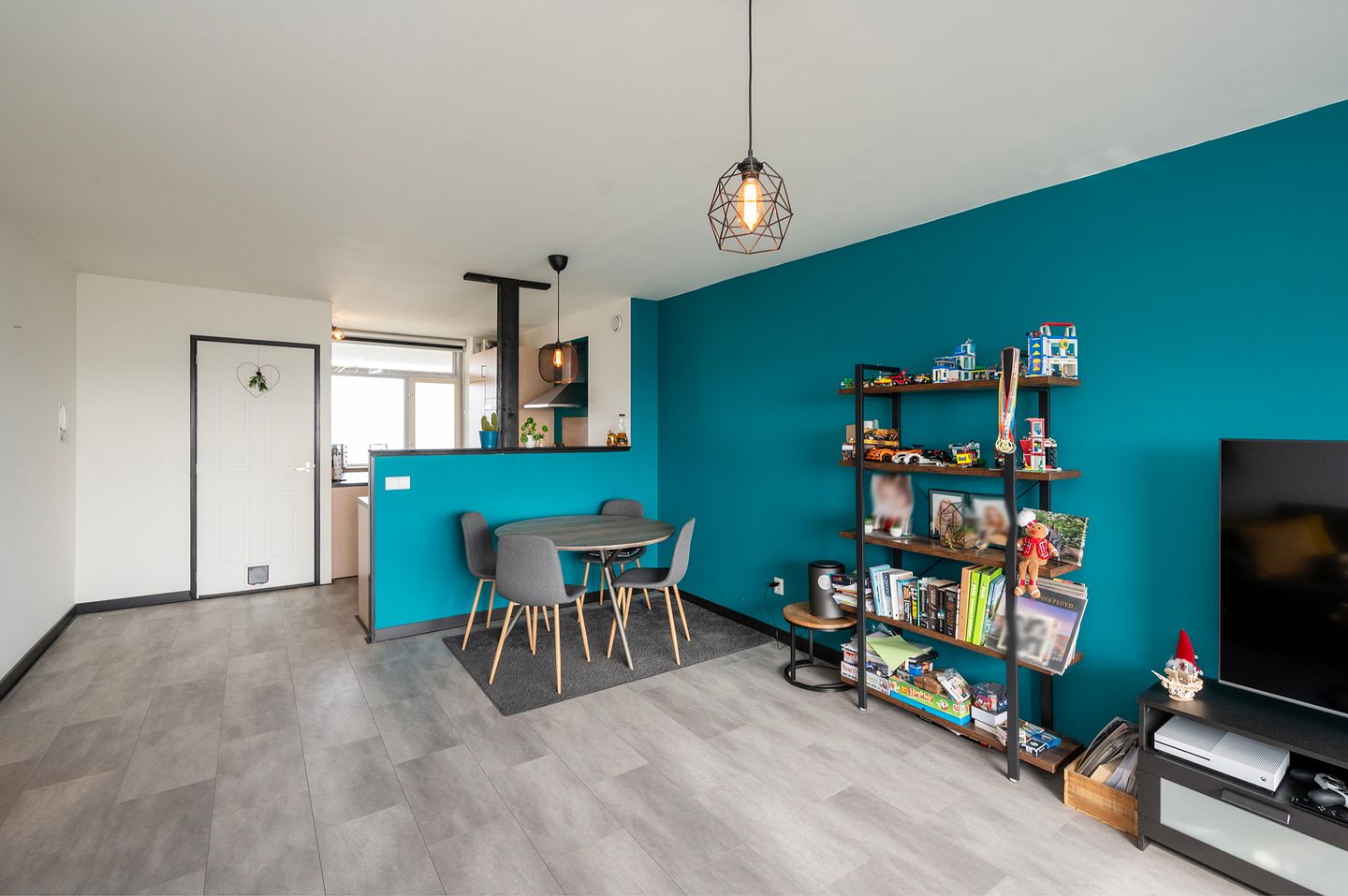 Photo 10 of Plutostraat 176