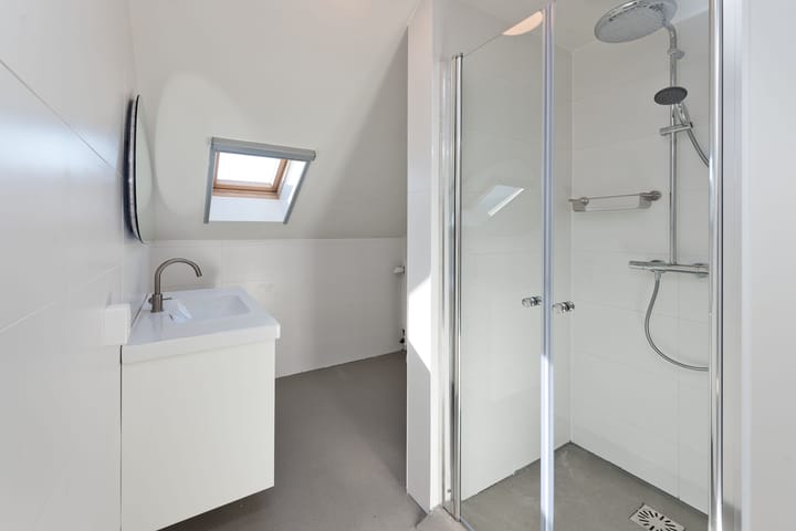 Photo 10 of Hugo de Vriesstraat 44