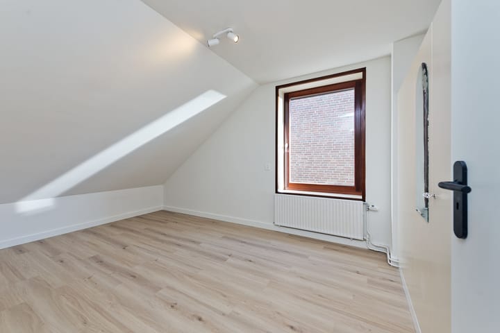 Photo 14 of Hugo de Vriesstraat 44