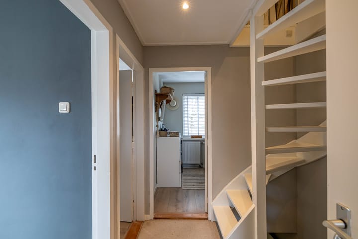 Photo 37 of Wethouder van den Bergplantsoen 13