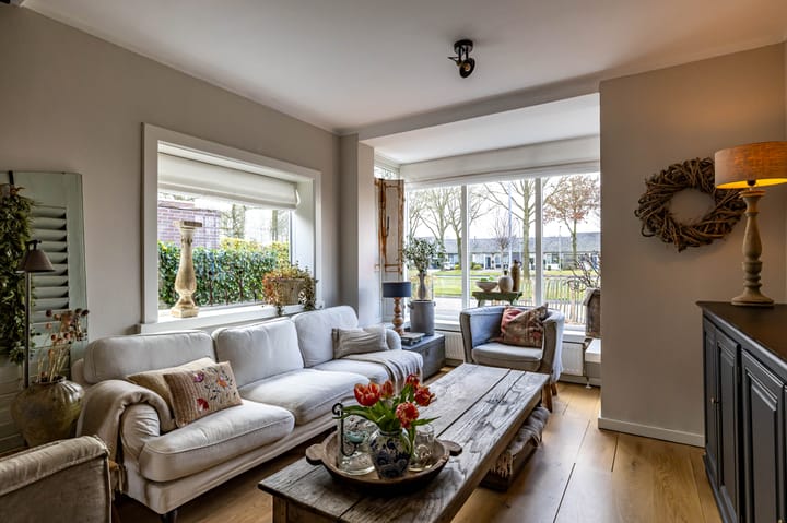 Photo 11 of Wethouder van den Bergplantsoen 13