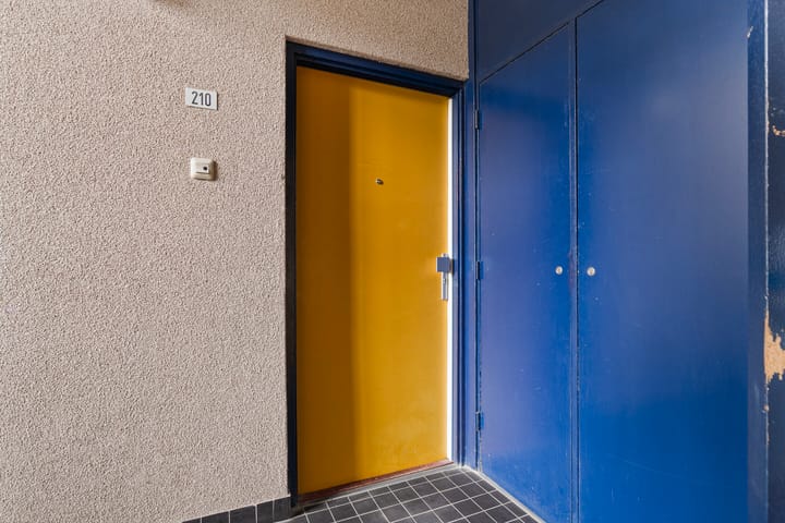 Photo 7 of Daniël Defoelaan 210