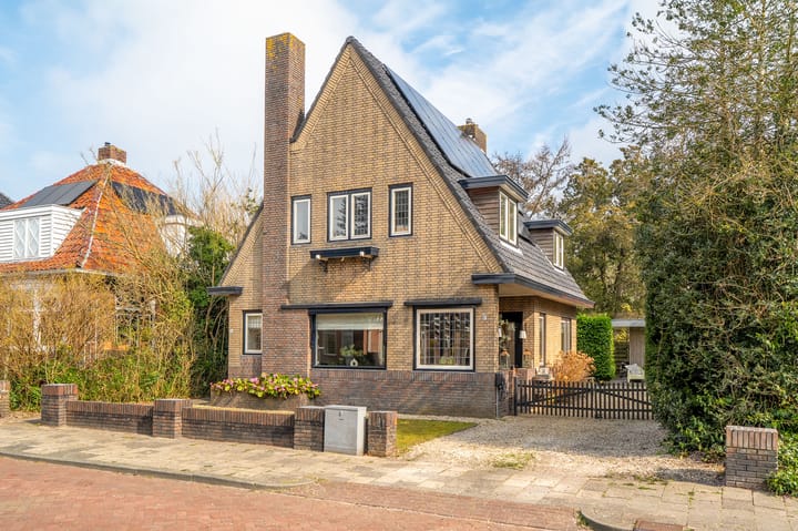 Foto 1 van van Oldenbarneveltlaan 3