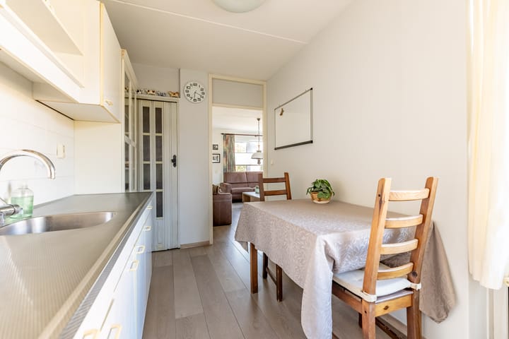 Foto 14 van Julianalaan 50