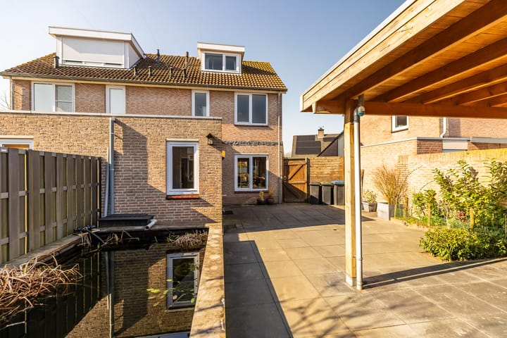 Foto 38 van Julianalaan 50