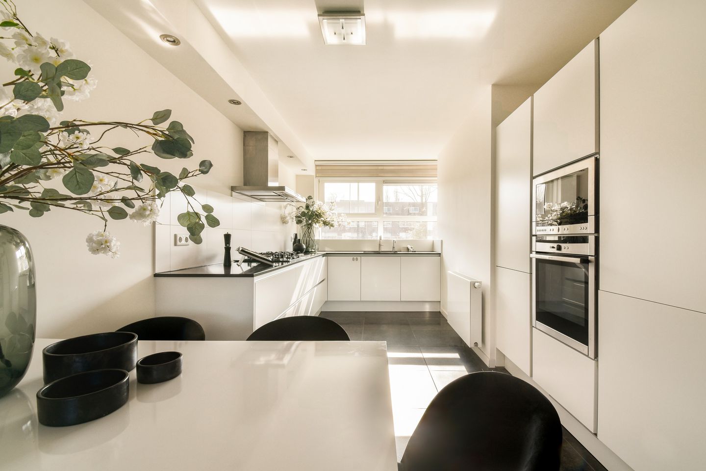 Foto 4 van Daan Roodenburghplein 38