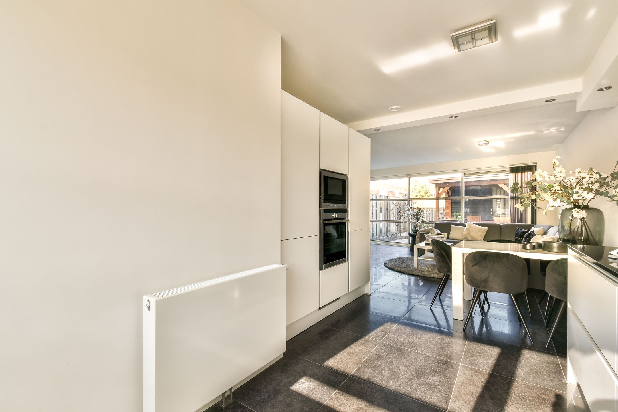 Foto 6 van Daan Roodenburghplein 38