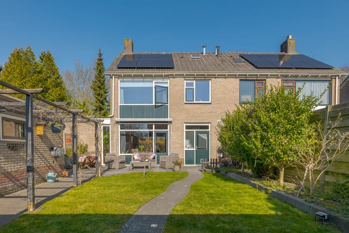 Foto 2 van van Bergenstraat 56