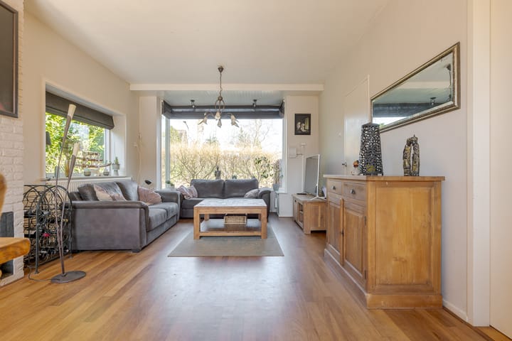 Foto 13 van van Bergenstraat 56