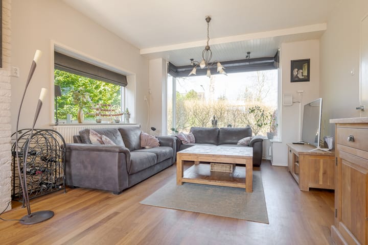 Foto 14 van van Bergenstraat 56