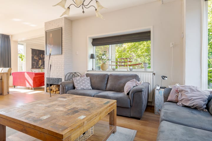 Foto 16 van van Bergenstraat 56