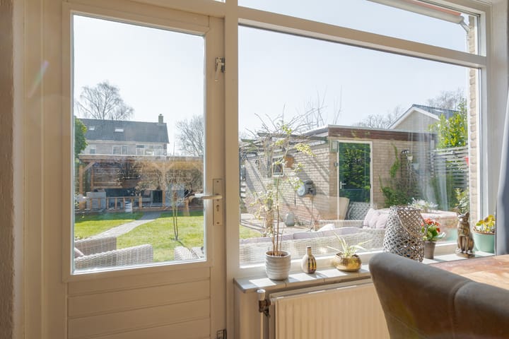 Foto 18 van van Bergenstraat 56