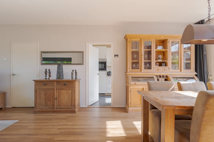 Foto 23 van van Bergenstraat 56