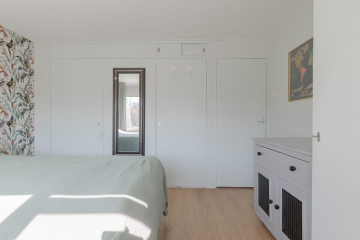 Foto 32 van van Bergenstraat 56